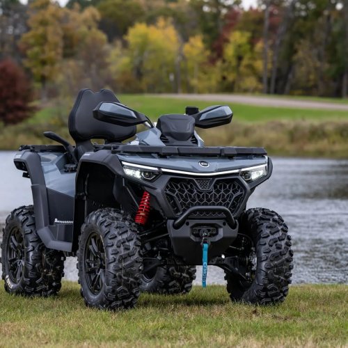 Nouveau CFMOTO CFORCE 1000 Touring ABS 2026 avec tableau de bord tactile, disponible