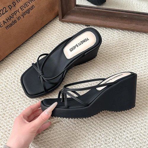 New Women's Square Toe Wedge Heel Flip Flops Comfortable Casual Vacation Designer Shoes
