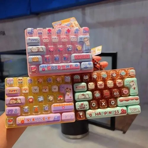 Portachiavi tastiera keycap clicker antistress fidget 26 griglie, pulsante decompressione, cartone animato, regalo per feste