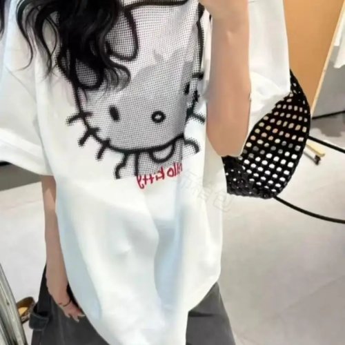 เสื้อยืดแขนสั้น Hello Kitty สำหรับผู้หญิง ผ้าฝ้ายแท้ เสื้อลำลองการ์ตูน Sanrio