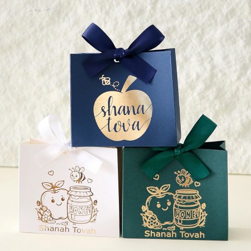 ユダヤ新年のギフト＆キャンディ用 正方形紙箱 10個 金箔押しりんご＆蜂蜜瓶柄 シャナ・トヴァ文字 軽奢ヴィンテージ風 リボン付き ローシュ・ハシャナ対応