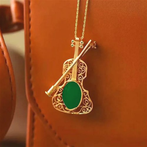 Natürliche Jade Violine Anhänger Halskette - Geschnitzter Edelstein Amulett, Designer Glücksbringer Schmuck Geschenk für Frauen