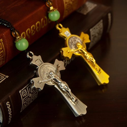 Collier Chapelet Crucifix Saint Benoît, Protection Catholique, Exorcisme, Perles de Prière, INRI, Or, Bijou Sacré, Cadeau Homme Femme