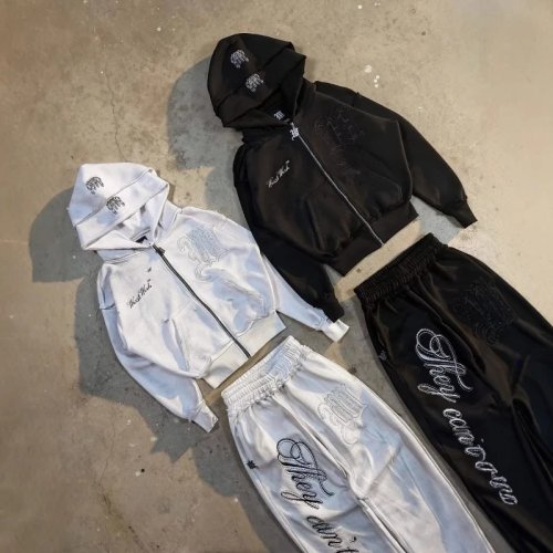 Luźny zestaw bluzy na zamek z gotyckim haftem kwiatowym, postrzępionymi krawędziami i nadrukiem liter - Retro streetwear