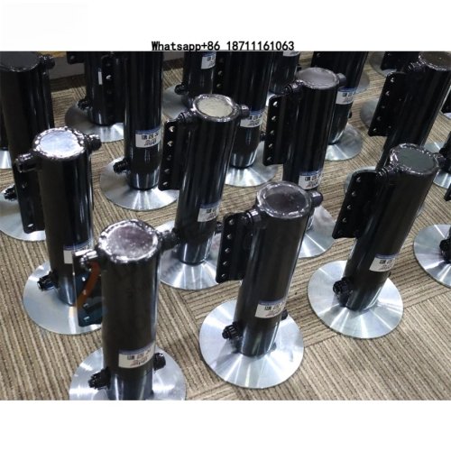 Hệ thống cân bằng xe RV tích hợp với bảng điều khiển cảm ứng trung tâm để cân bằng thủy lực tự động và giám sát