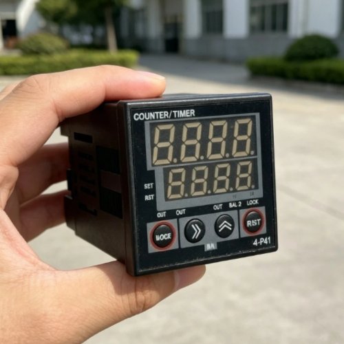 1PC 4-P42A/4-P41A Counter Timer