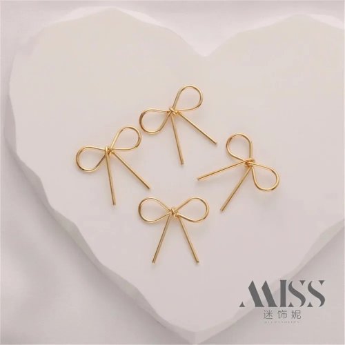 14K Gold-Plated Glossy Copper Wire Bow Pendant for DIY Necklace, Handmade Jewelry Accessories