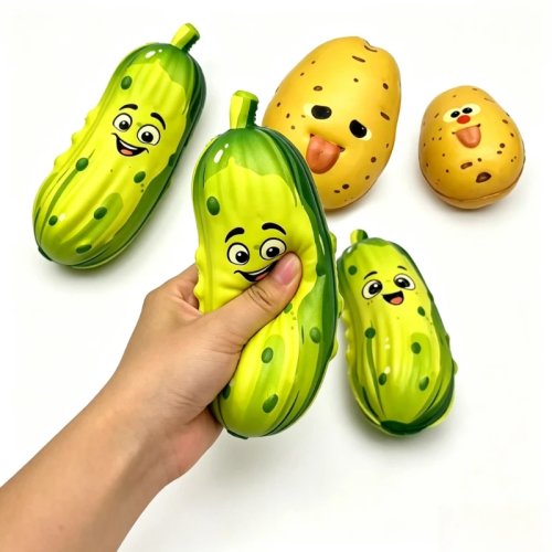 Jouets Squishy à Croissance Lente - Mignonne Simulation Pomme de Terre Fraise Concombre Anti-Stress Squeeze - Mousse PU Cadeau Relaxant