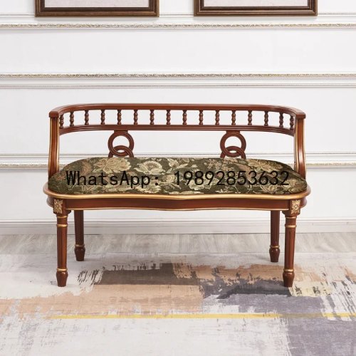 Conjunto de cadeiras de madeira maciça, individuais e duplas, com mesa de centro redonda – estilo europeu para sala e varanda