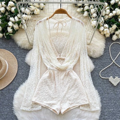 Bộ Bodysuit Ren Boho Đi Biển Nữ Áo Halter Tay Dài Cover Up Quần Short Du Lịch