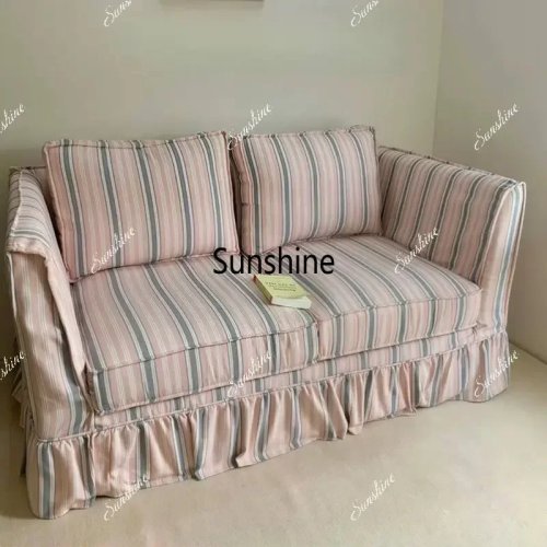 Sofa hai chỗ phong cách vintage Pháp màu kem sọc hồng