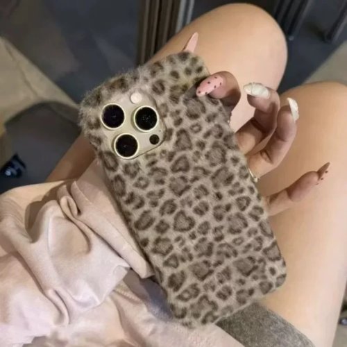 Чехол для iPhone 17 16 15 14 13 18 Pro Max с меховой грелкой для рук леопард, новогодний подарок для девушки