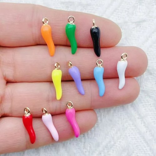 15 pezzi Ciondolo Peperoncino in Lega di Zinco Smaltato, Accessori per Bigiotteria Fai da Te, Materiali Fatti a Mano