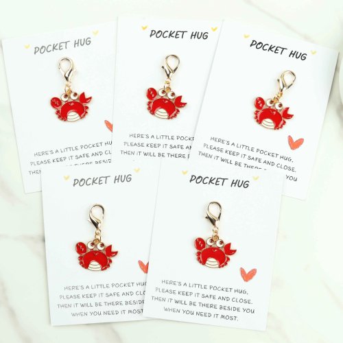 5 llaveros de cangrejo pequeños y lindos, con tarjetas de felicitación de bolsillo, perfectos como regalos decorativos o adornos para mochila