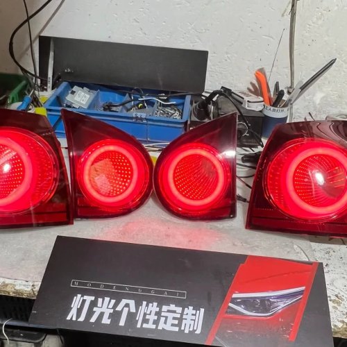 Lampa tylna LED do Volkswagen Golf 5 GTI R32, światło stop, kierunkowskaz i cofania