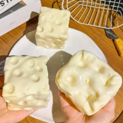 Balle anti-stress fromage Squishy Taba - Balle à presser modelable, jouet sensoriel fidget sans rebond pour enfants et adultes, cadeau relaxant