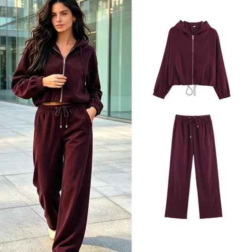 Completo SLTNX Donna: Giacca Corta con Cappuccio e Zip + Pantaloni Larghi con Coulisse