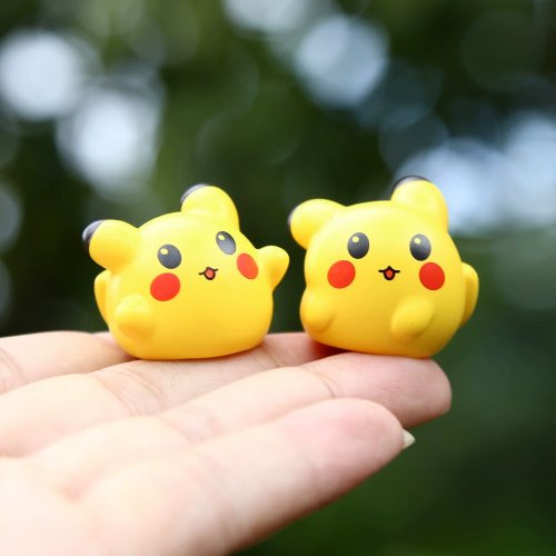 かわいいポケモンミニデスクオーナメント、カワイイアニメフィギュア、家庭やオフィスのデコレーション、ストレス解消玩具
