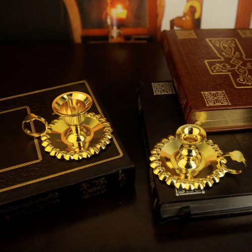 Gouden handkandelaar met geschulpte druppelbak, draagbare enkele kandelaar voor orthodoxe liturgische rituelen, doopgeschenk