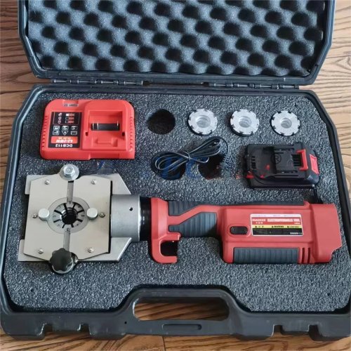 ACTECmax 60KN 18V リチウム電動油圧圧着工具 AC.135.1240 複数金型付き 自動車エアコン用ホース・パイプ圧着ツール