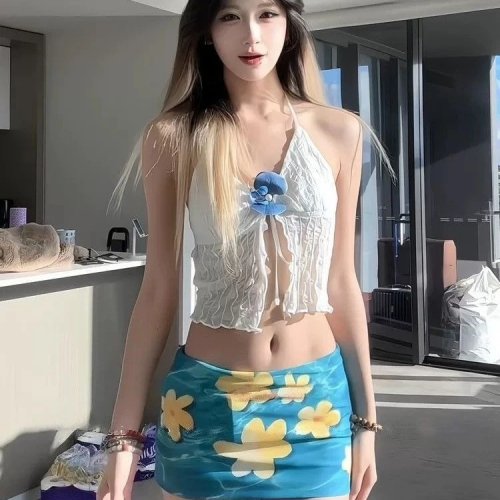 Crop Top Wanita Renda Bunga 3D Halter V-Neck Tanpa Lengan Camisole Y2K Atasan Musim Panas