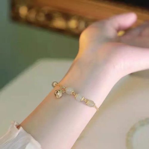 Pulseira de Jade Natural com Sininho, Charm Vintage, Contas, Bracelete Gravado, Presente para Mulher