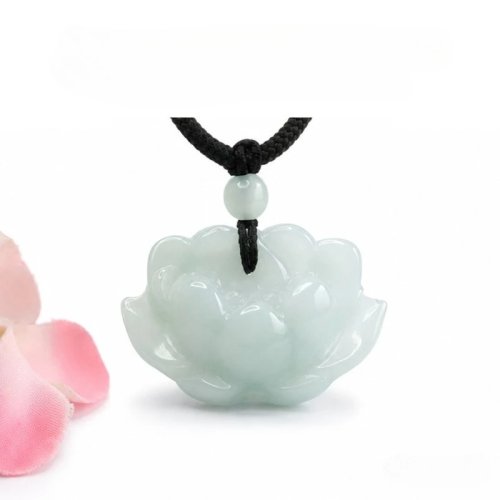 Natürliche Weiße Jade Lotus Anhänger Halskette – Myanmar Jadeit, Designer Luxus Vintage Charm, Geschenk für Damen & Herren mit Zertifikat