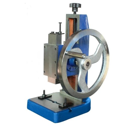 Strumento manuale portatile leggero multifunzione